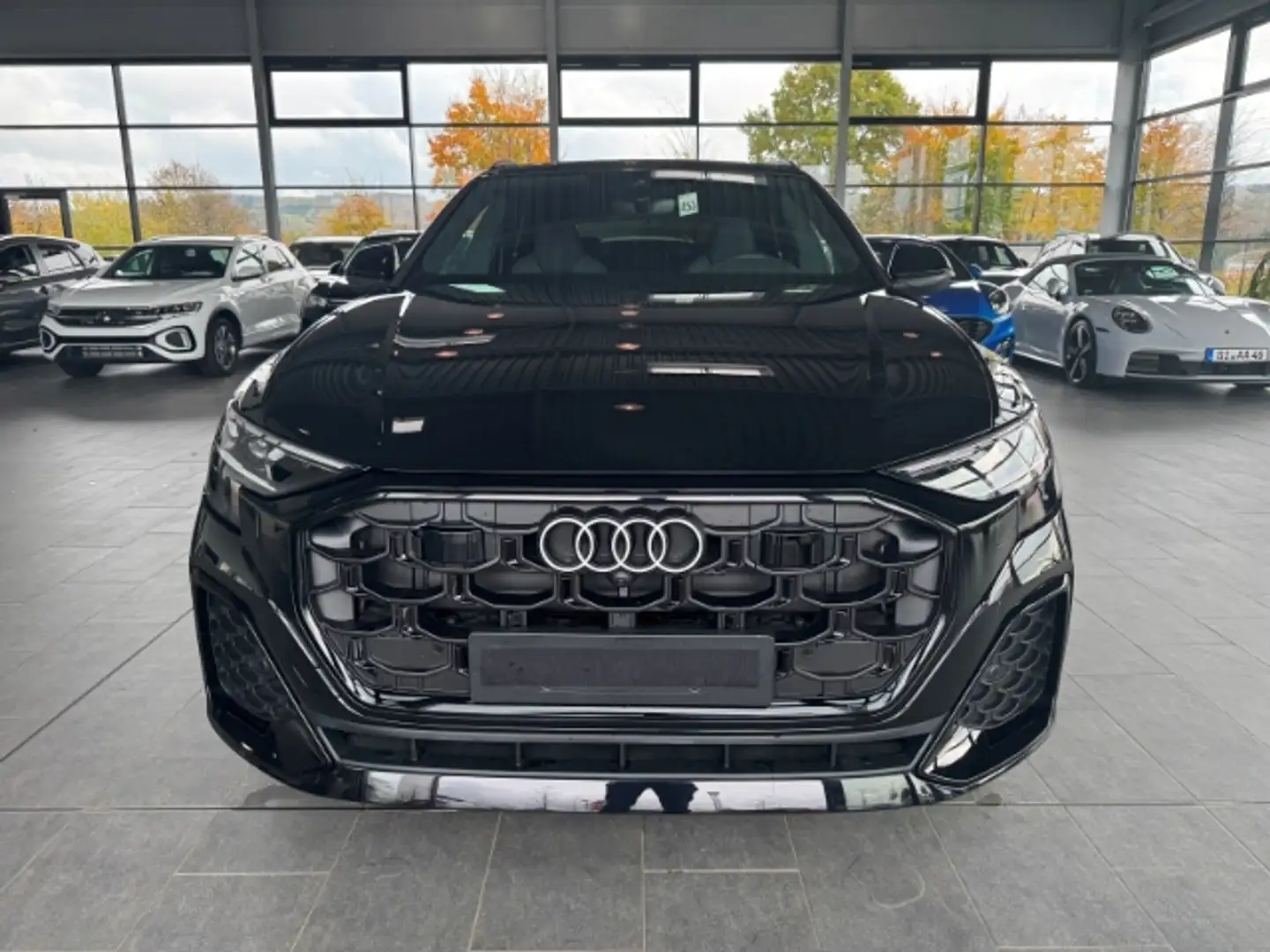 Audi Q8 50 TDI quattro S Line Laserlicht Pano AHK Air Susp Negru - 2