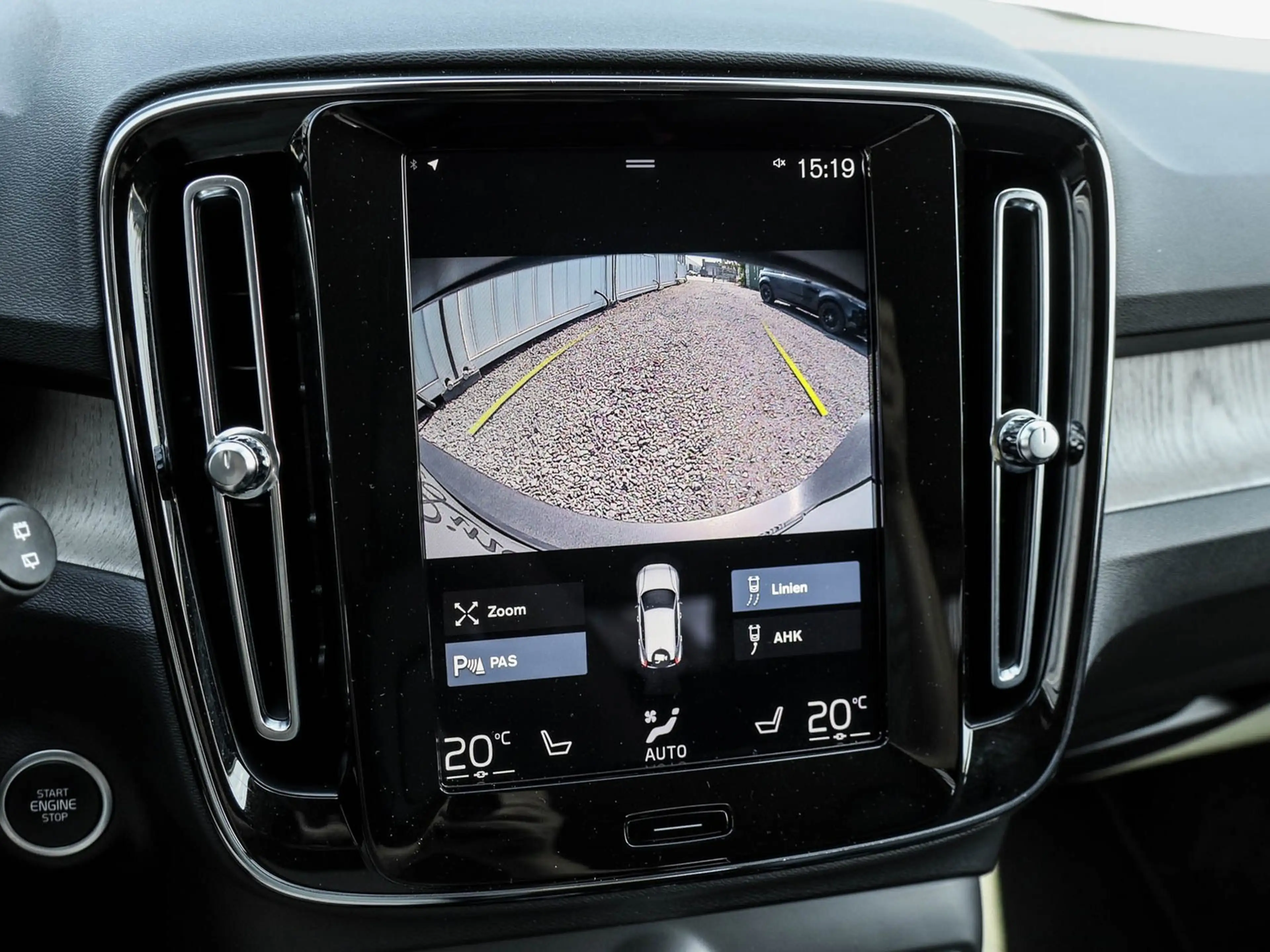 Volvo XC40 T5 Inscription Recharge Plug-In Hybrid Licht u ... — photo 11
