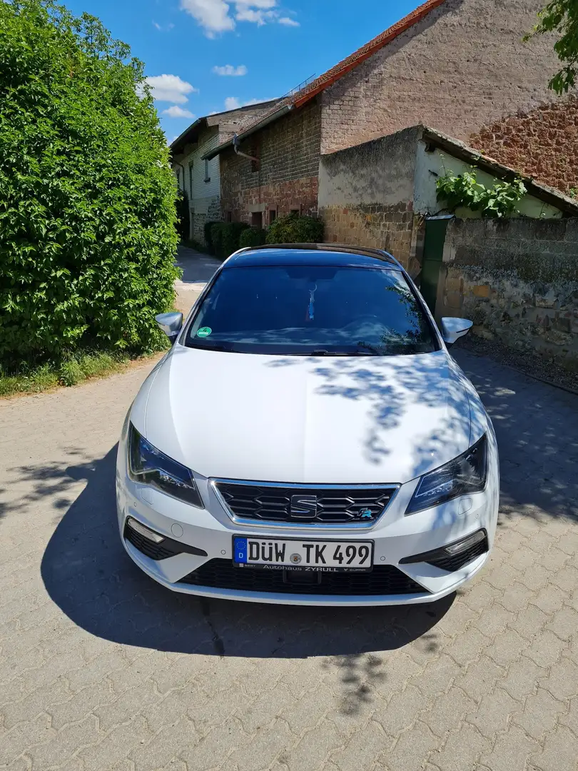 SEAT Leon 1.8 TSI Start&Stop FR Weiß - 1