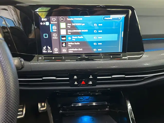 Volkswagen Golf view 8