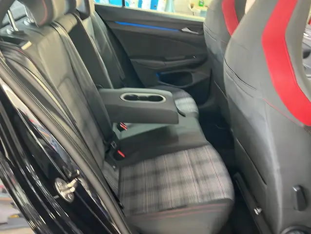 Volkswagen Golf view 18