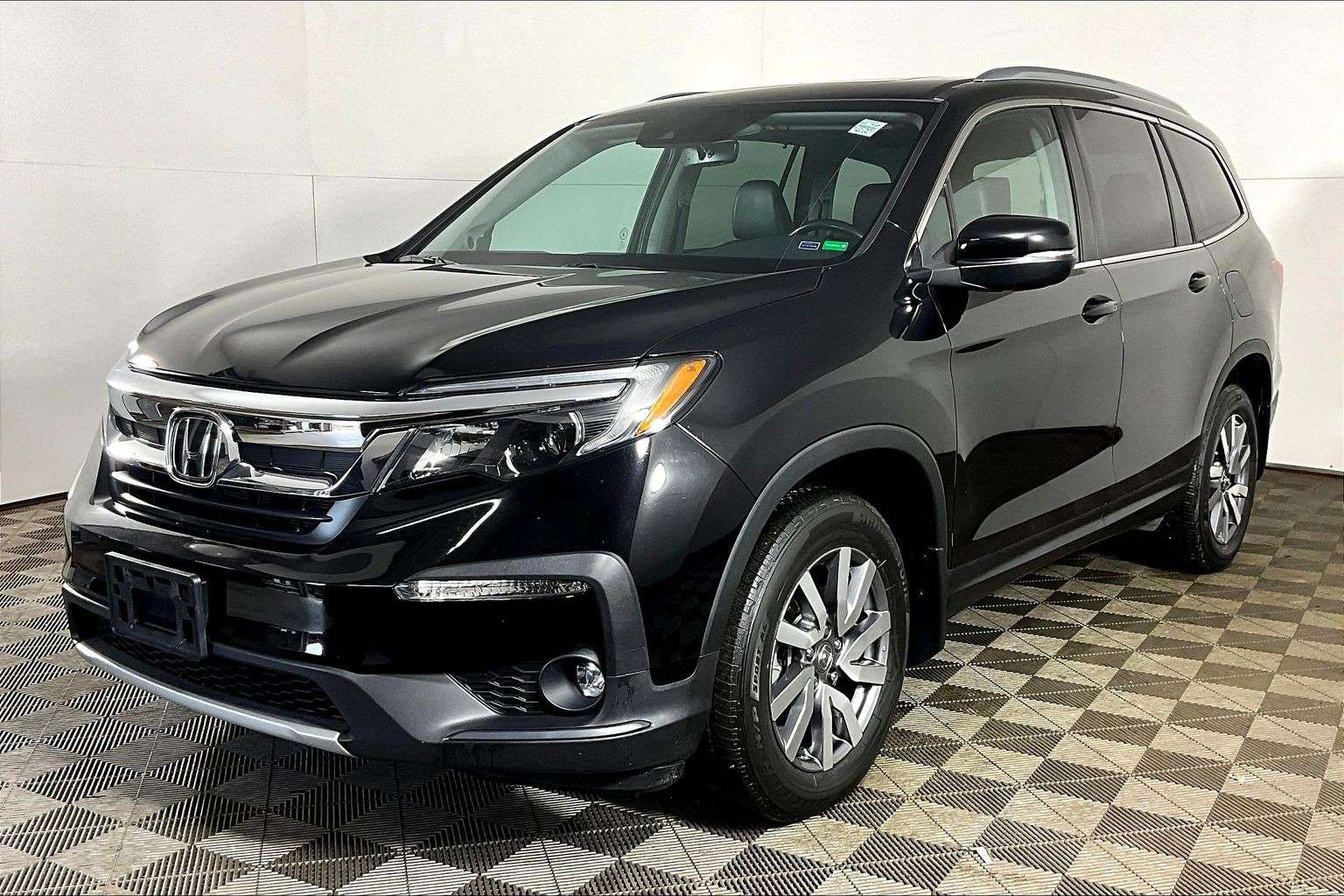 used 2021 Honda Pilot car, priced at $33,998