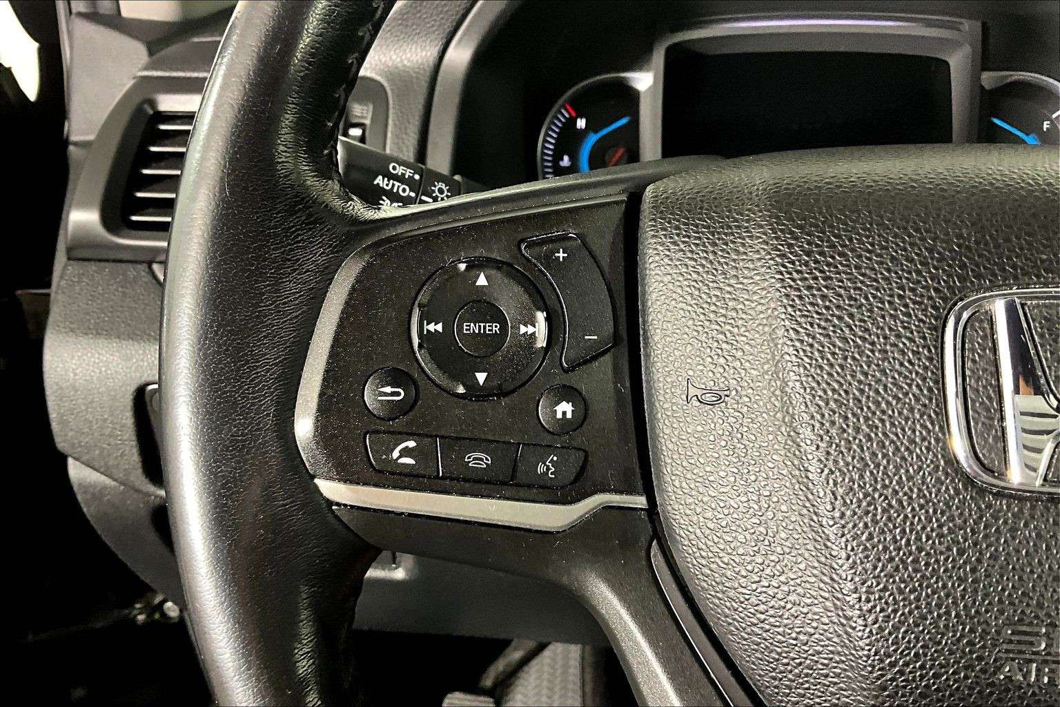 used 2021 Honda Pilot car, priced at $30,998