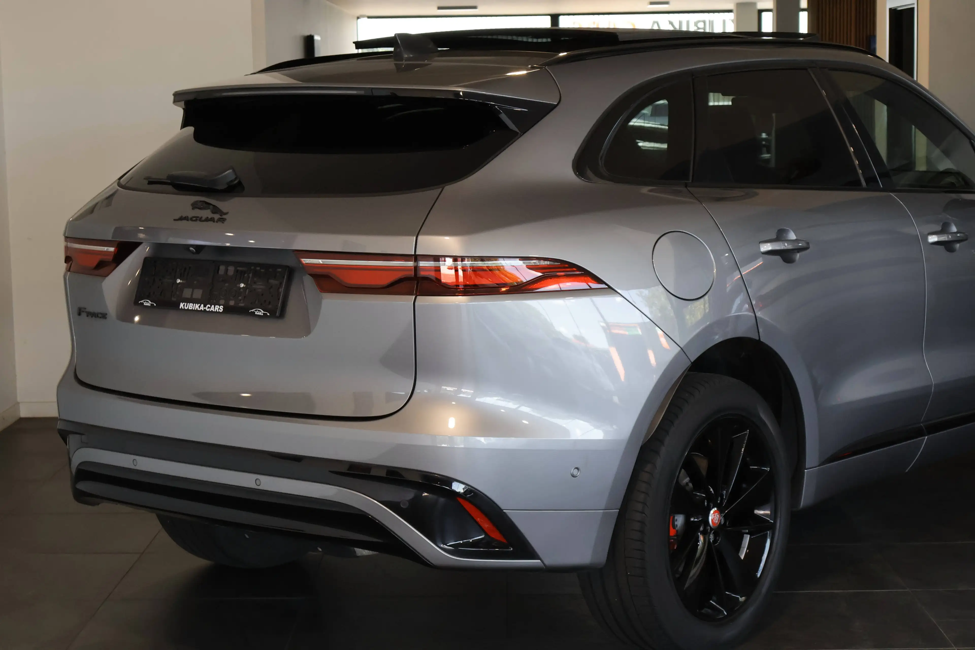 Jaguar F-Pace 2.0 T AWD P250 R-Dynamic S Pano Leder Elek. Zetels Garantie* — photo 5