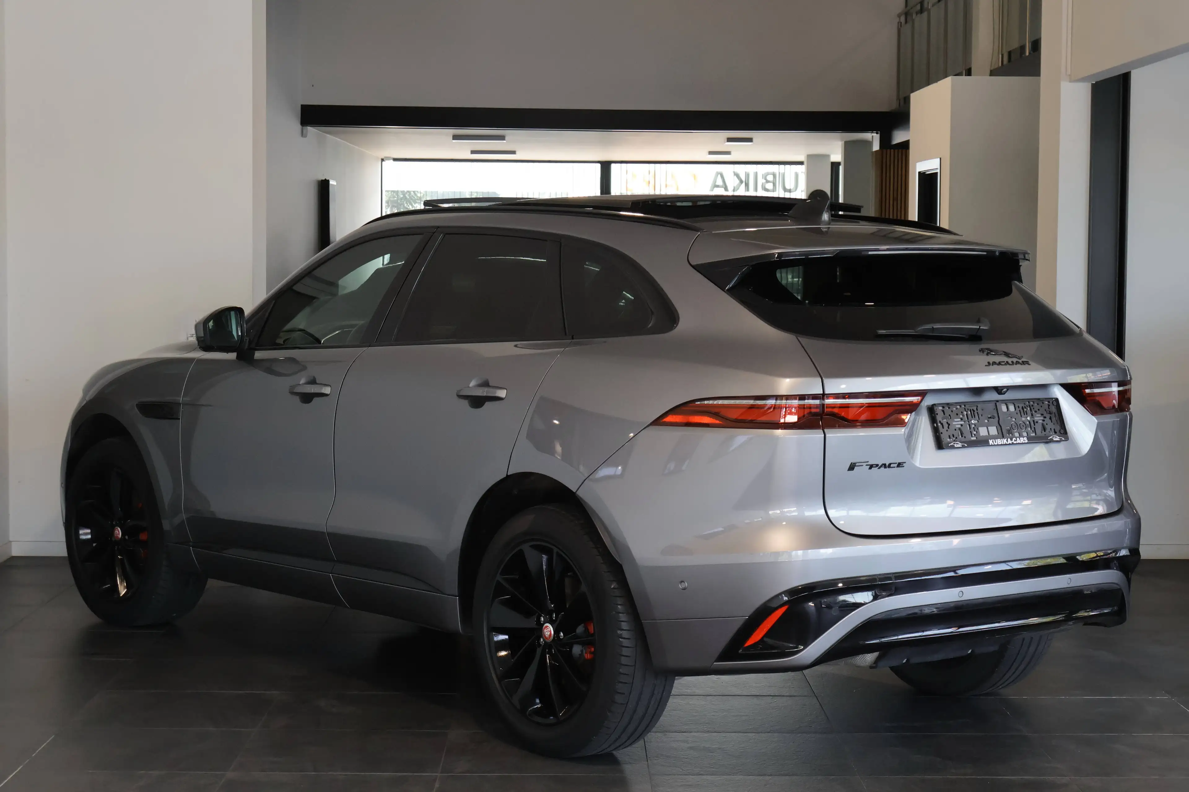 Jaguar F-Pace 2.0 T AWD P250 R-Dynamic S Pano Leder Elek. Zetels Garantie* — photo 4