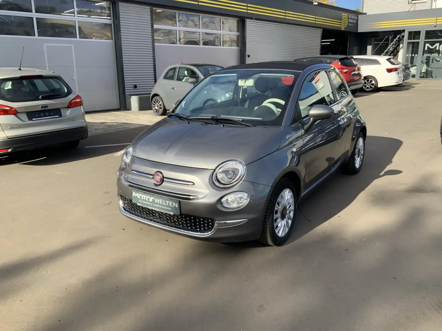 Fiat 500C abrio 1.0 Mild Hybrid Dolcevita  Dolcevita Grau - 2