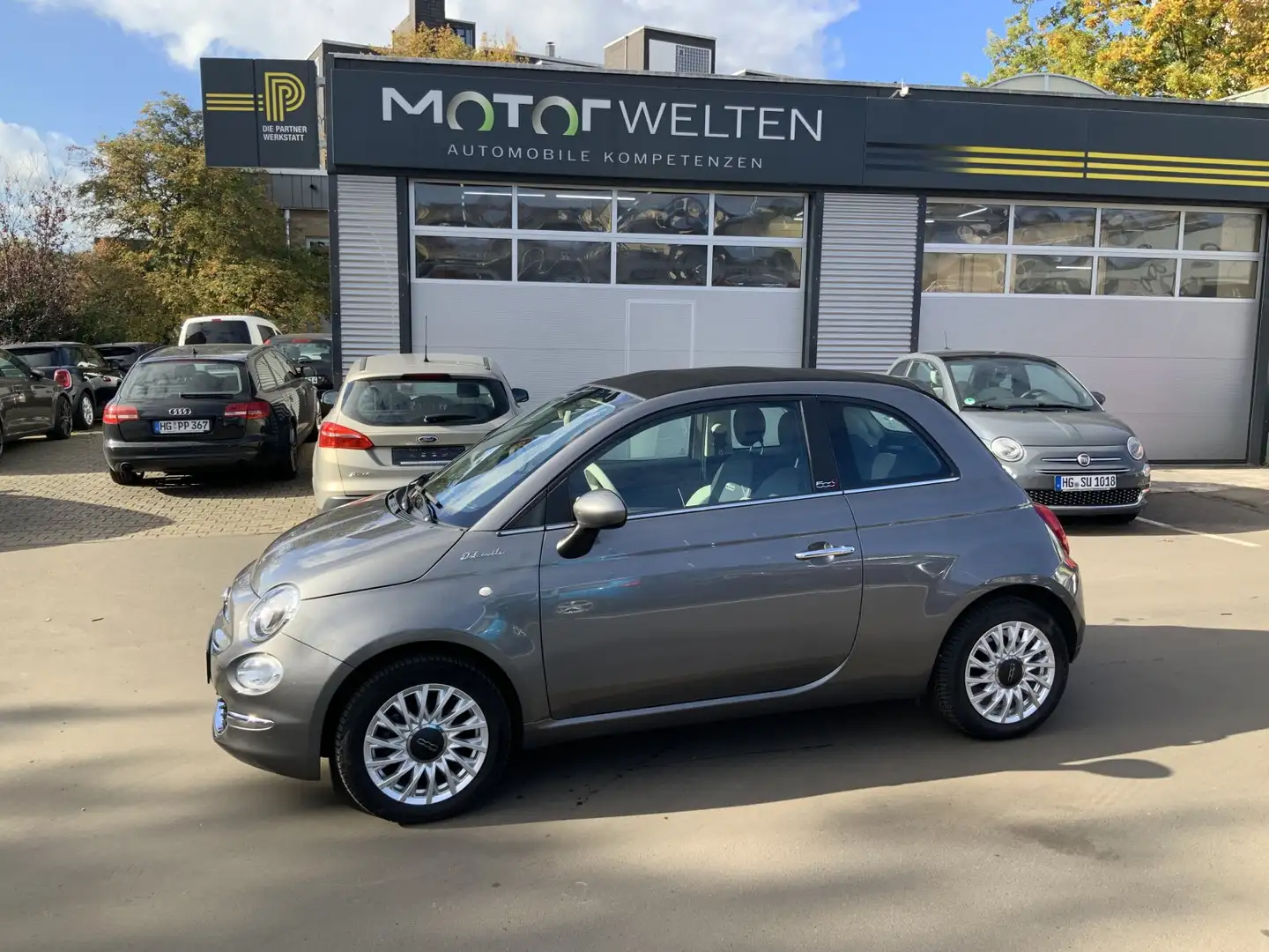 Fiat 500C abrio 1.0 Mild Hybrid Dolcevita  Dolcevita Grau - 1