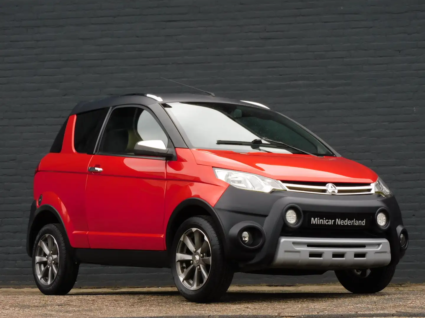 Aixam Crossline Brommobiel Evo ACHTERUITRIJCAM! PARKEER SENSOREN! Rouge - 2