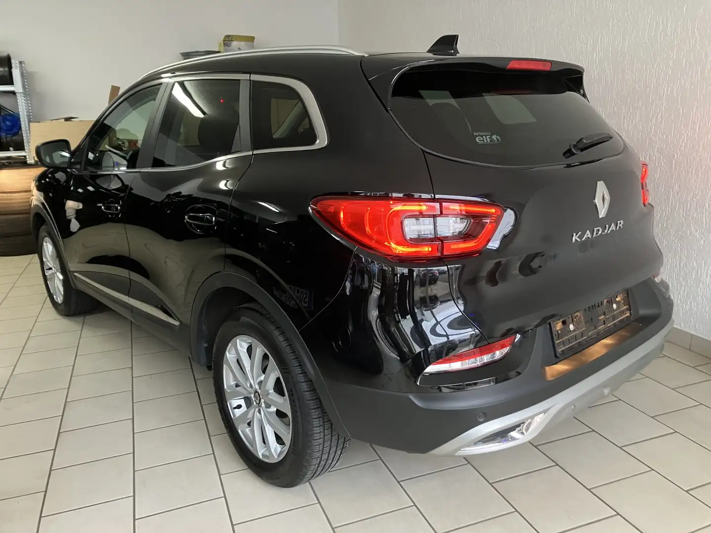Renault Kadjar 1.3 TCe GPF Automatik Limited LED SHZ Kamera NAVI Schwarz - 2