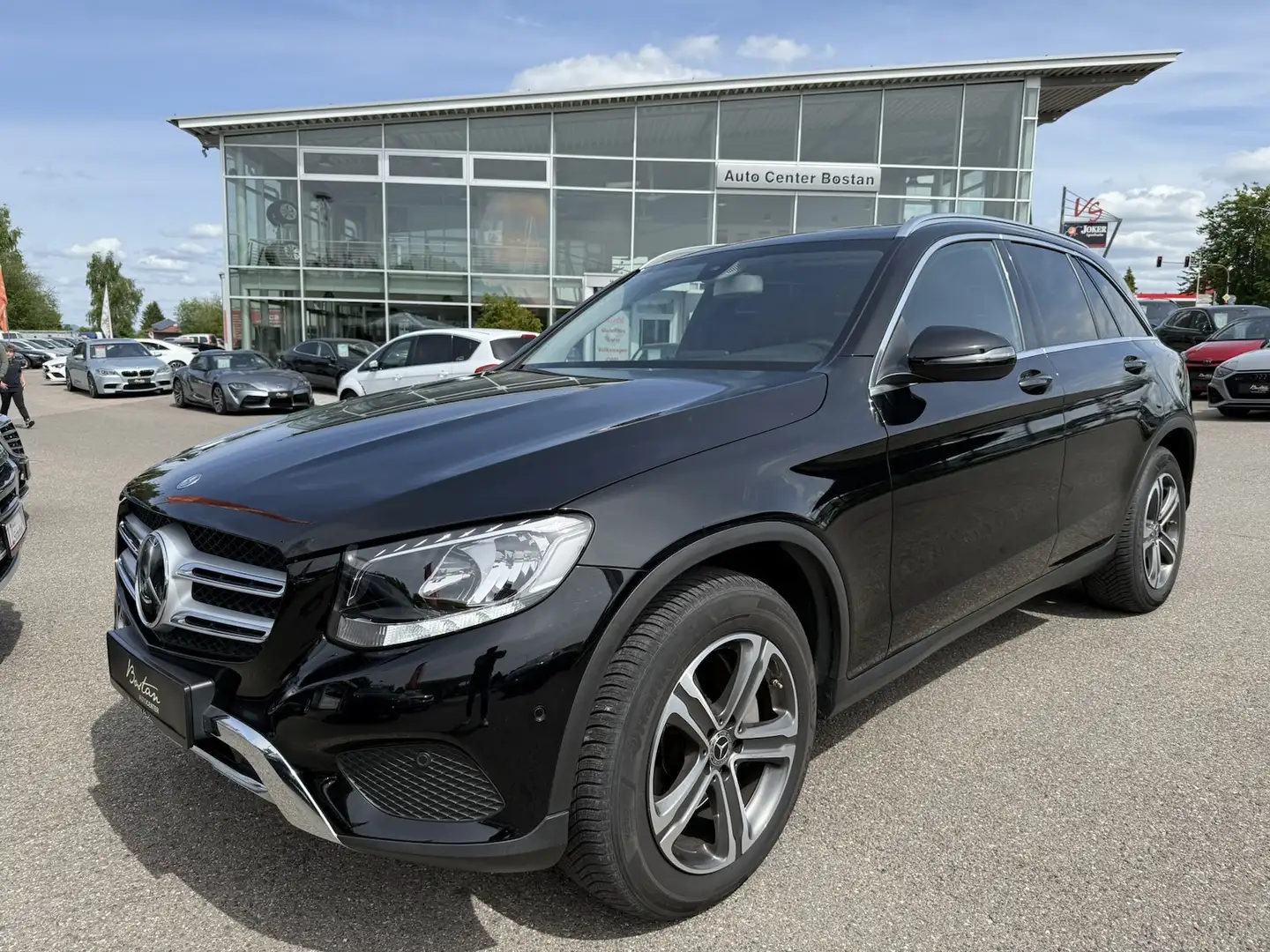 Mercedes-Benz GLC 250 d/PANORAMA/4-MATIC/NAVI/ACC/SCHECKHEFT Zwart - 2
