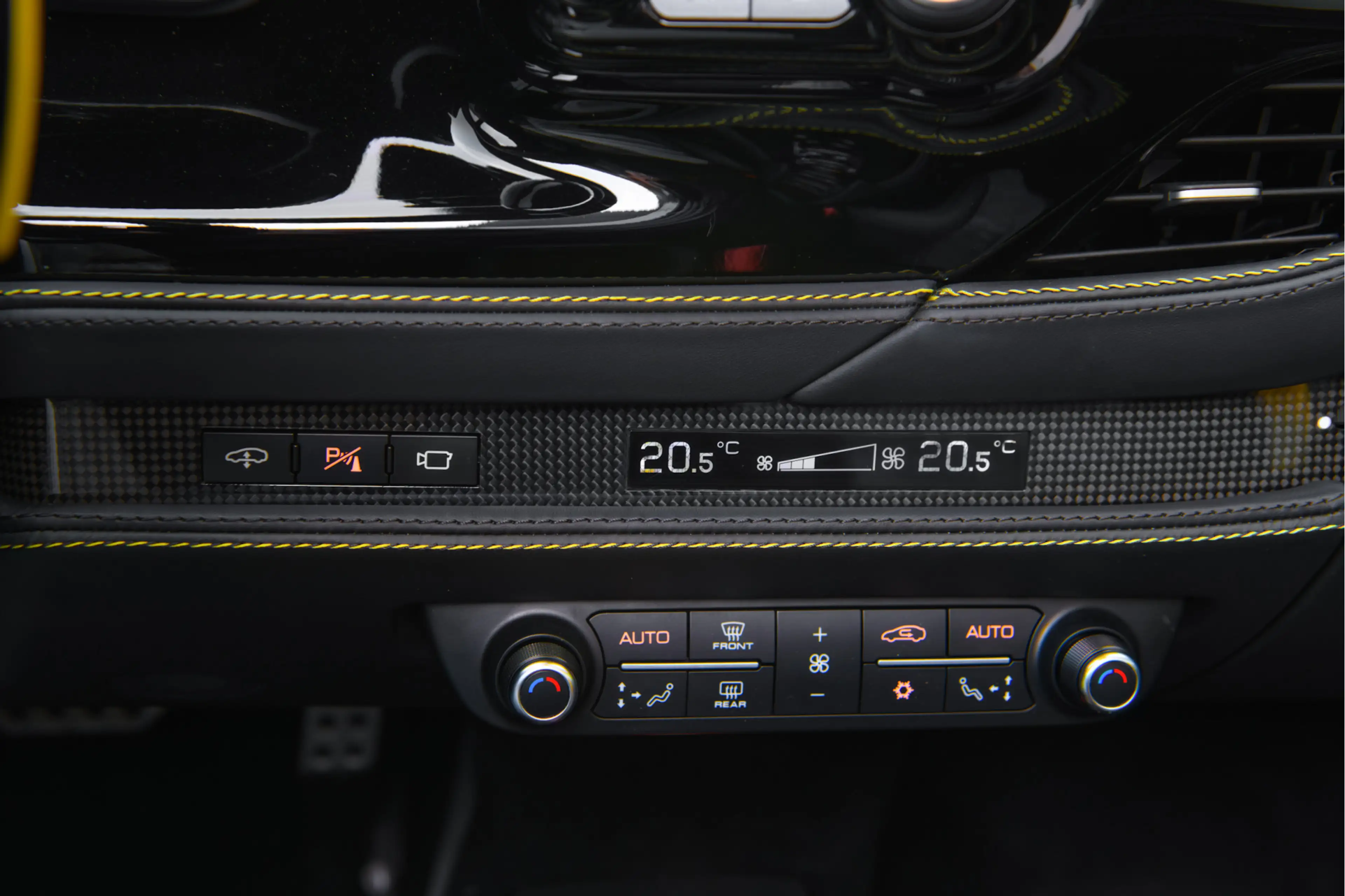 Ferrari F8 Spider Novitec N-Largo 1 of 15 Limited WideBody Blu Swate — photo 9