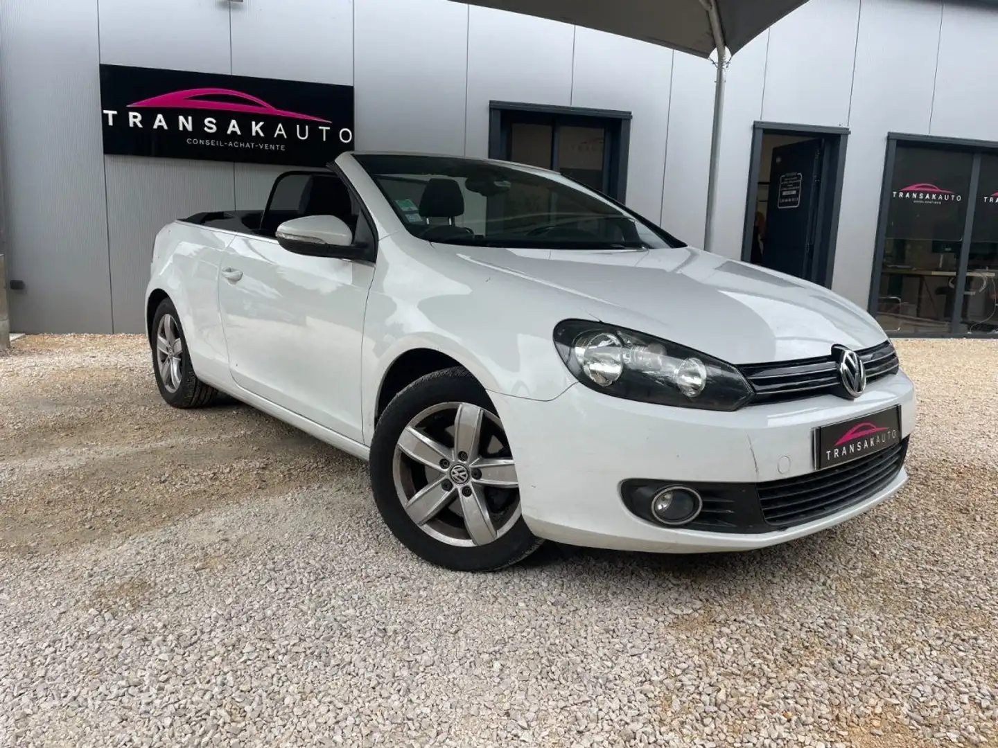 Volkswagen Golf CABRIOLET 1.6 TDI 105ch FAP Blanc - 1