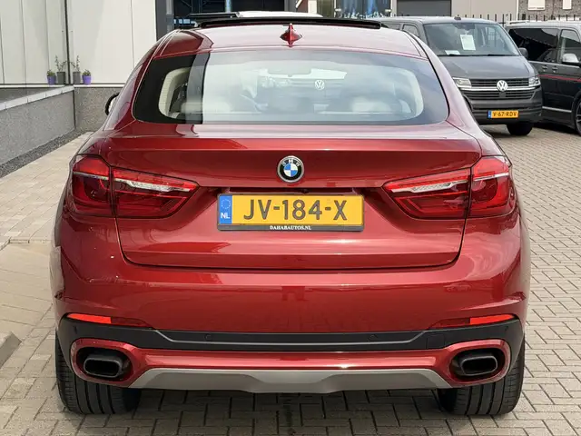 BMW X6 view 17