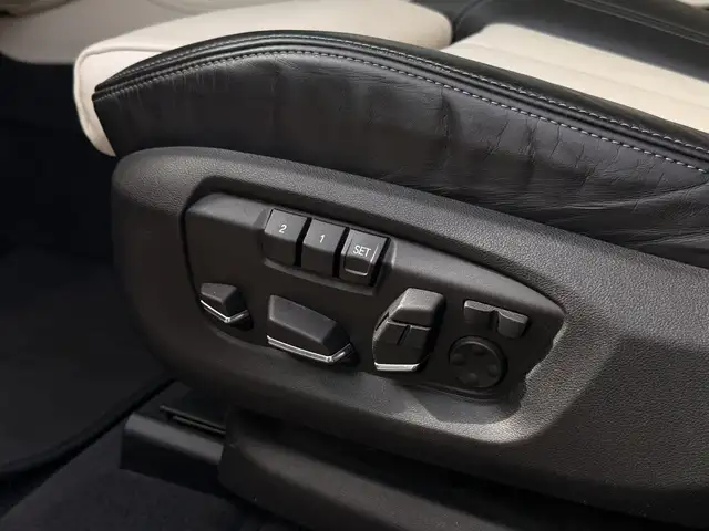 BMW X6 view 5