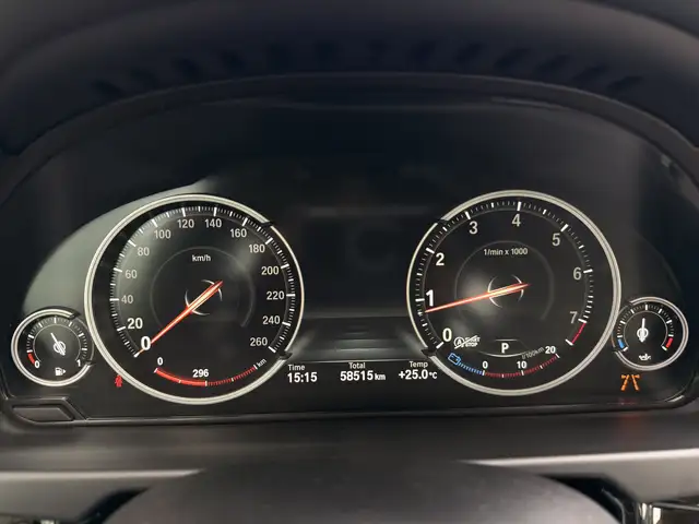 BMW X6 view 26
