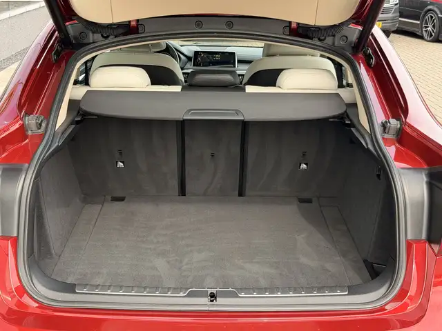 BMW X6 view 18