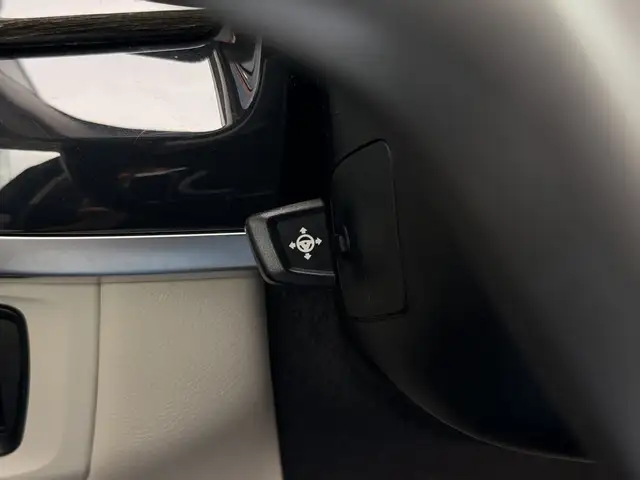 BMW X6 view 23