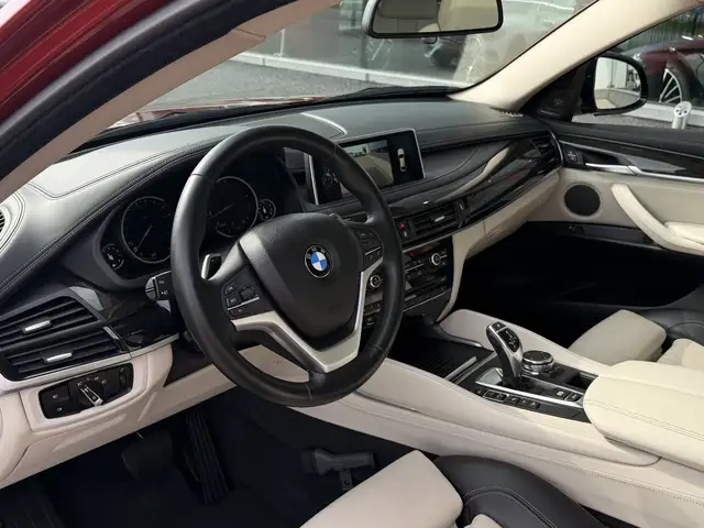 BMW X6 view 2