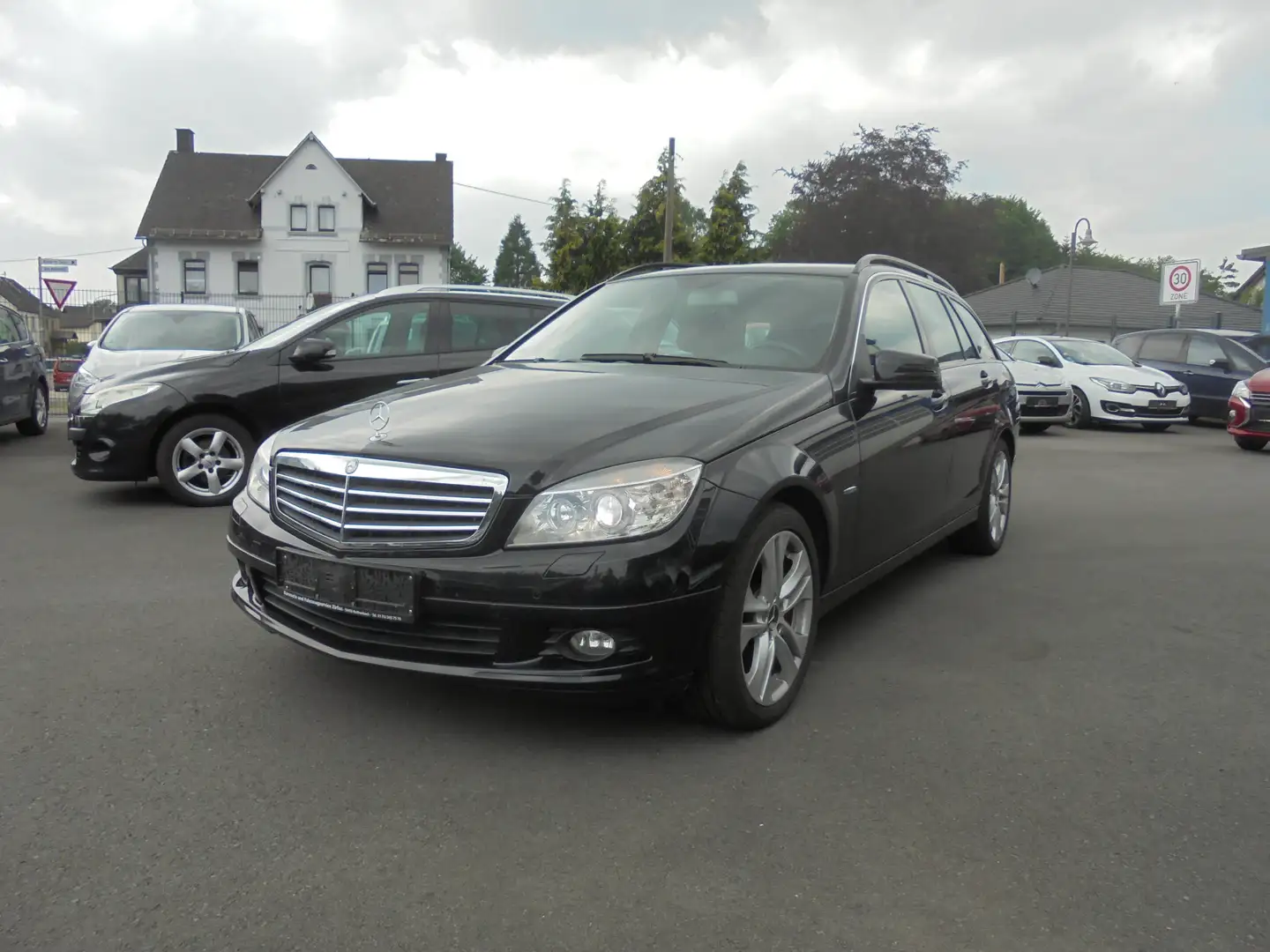Mercedes-Benz C 200 C 200 T CDI  BlueEfficiency ,Navi,Xenon Schwarz - 1