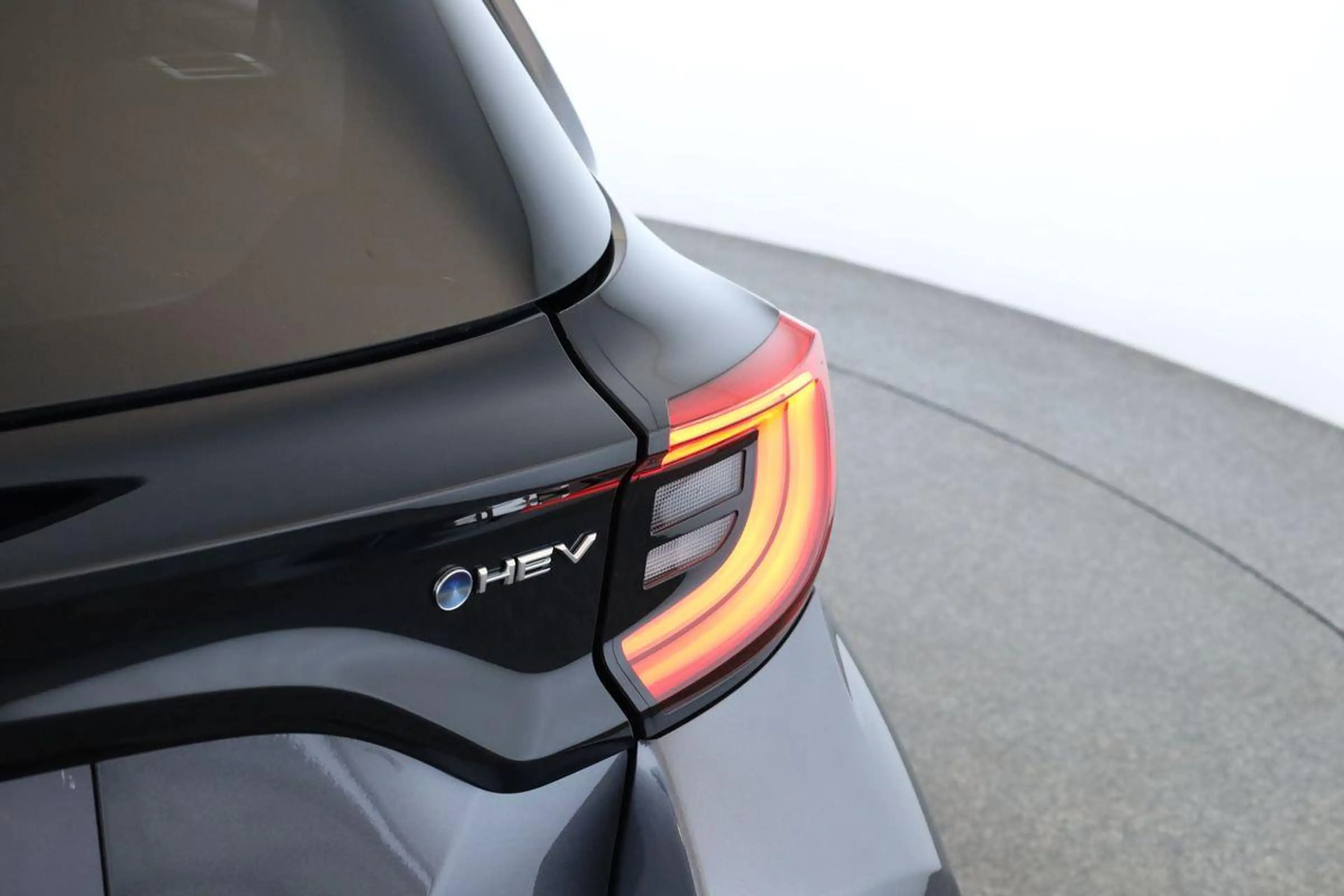 Toyota Yaris Hybrid 116 Teamplayer LED App SHZ Key Kam — photo 11