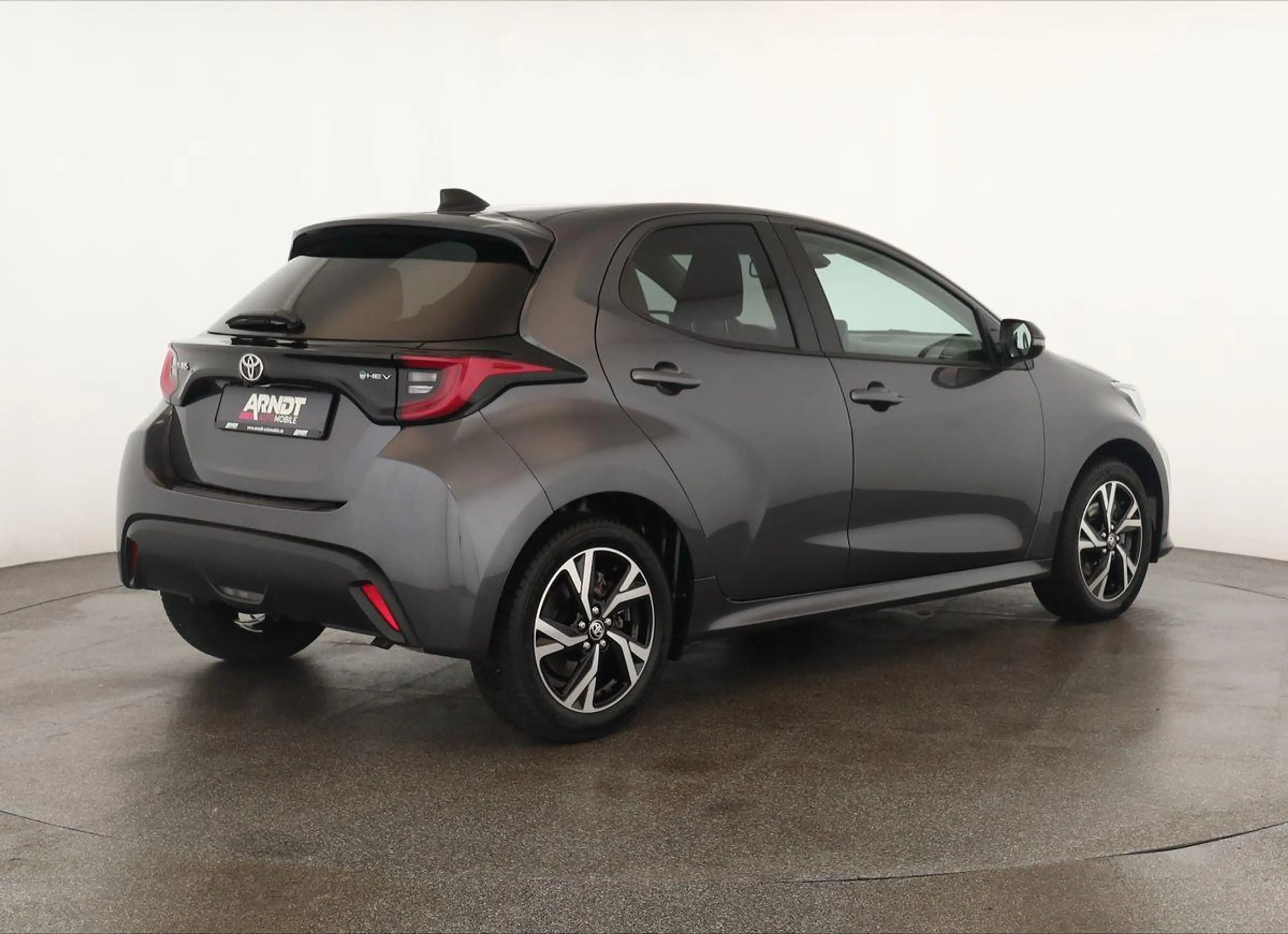 Toyota Yaris Hybrid 116 Teamplayer LED App SHZ Key Kam — photo 5