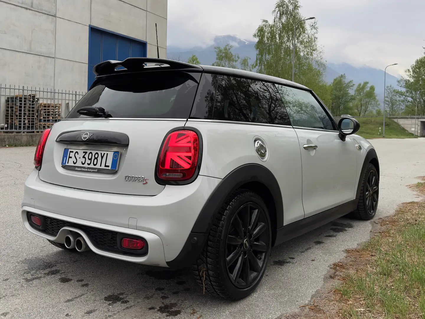 MINI Cooper S Hype Bílá - 2