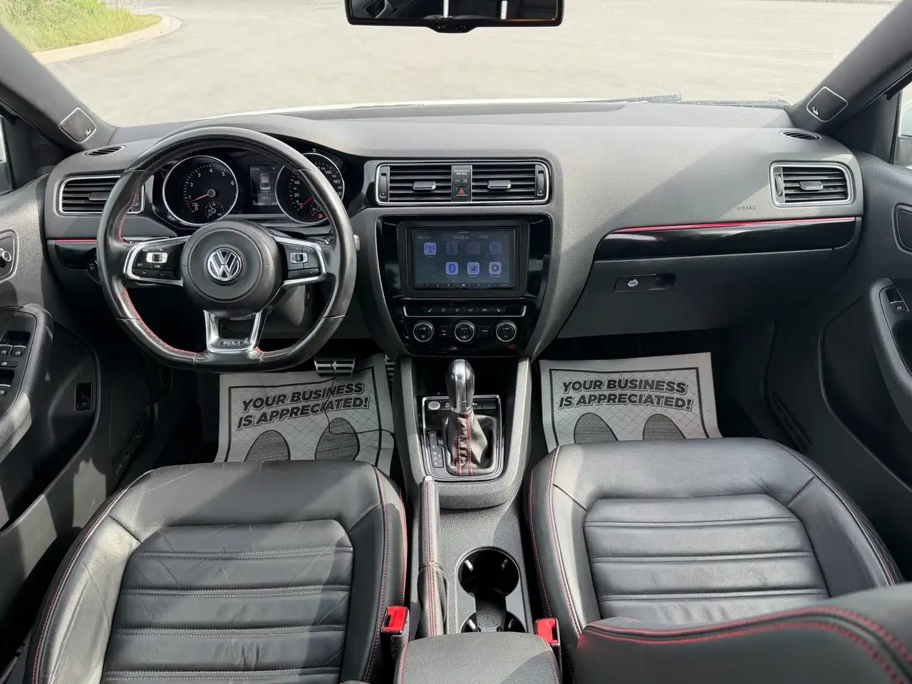 Volkswagen Jetta снимка Volkswagen Jetta