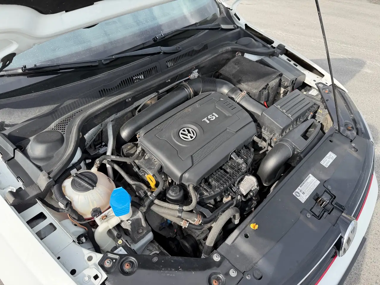 Volkswagen Jetta снимка Volkswagen Jetta