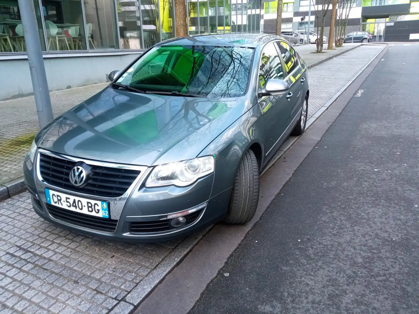 Volkswagen Passat 2.0 TDI 140 FAP Confort 4Motion - 2