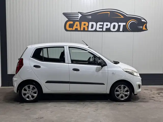 Hyundai i10 view 4