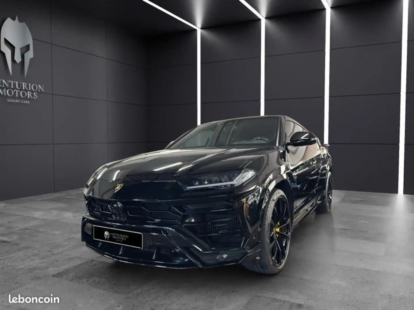 Lamborghini Urus 4.0 v8 bi turbo 650 Noir - 1