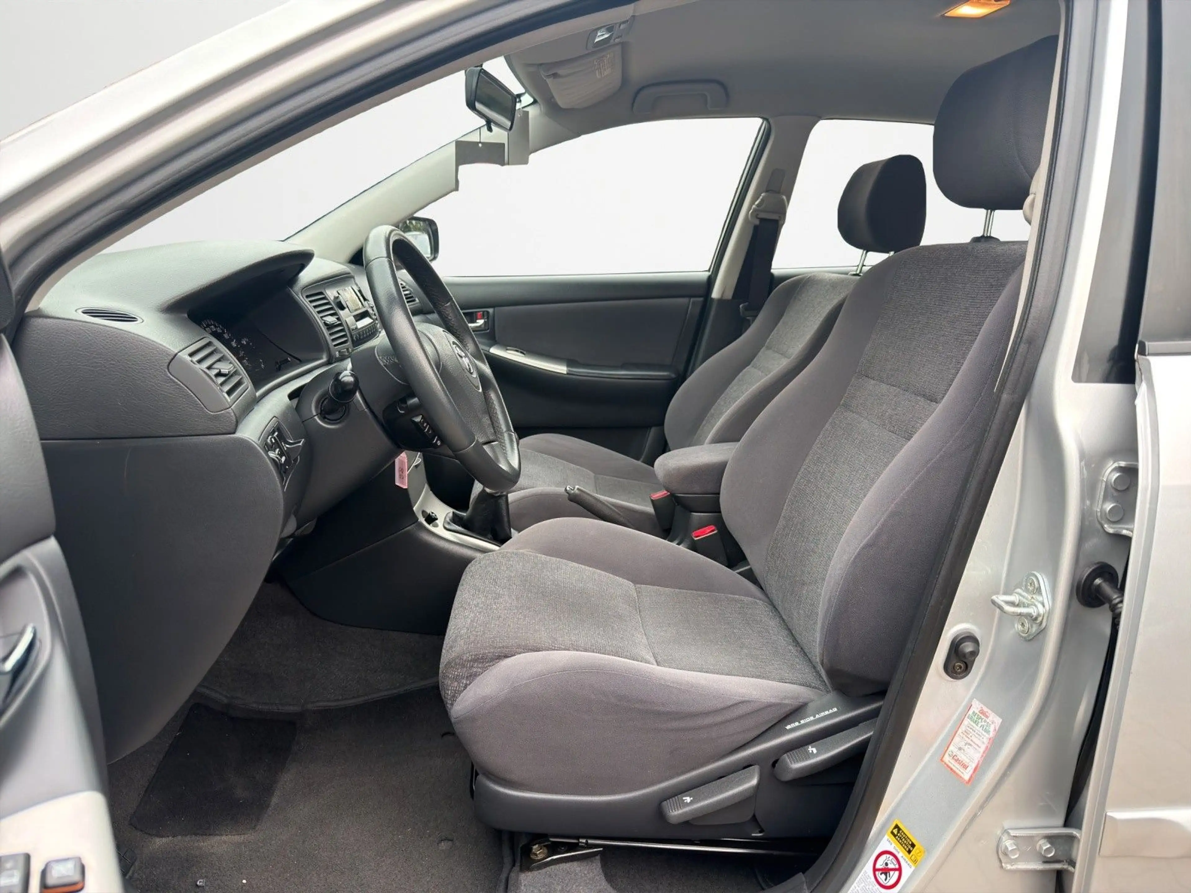 Toyota Corolla 1.6*KLIMAAUTO*TÜV NEU*INSPEKTION NEU* — photo 8