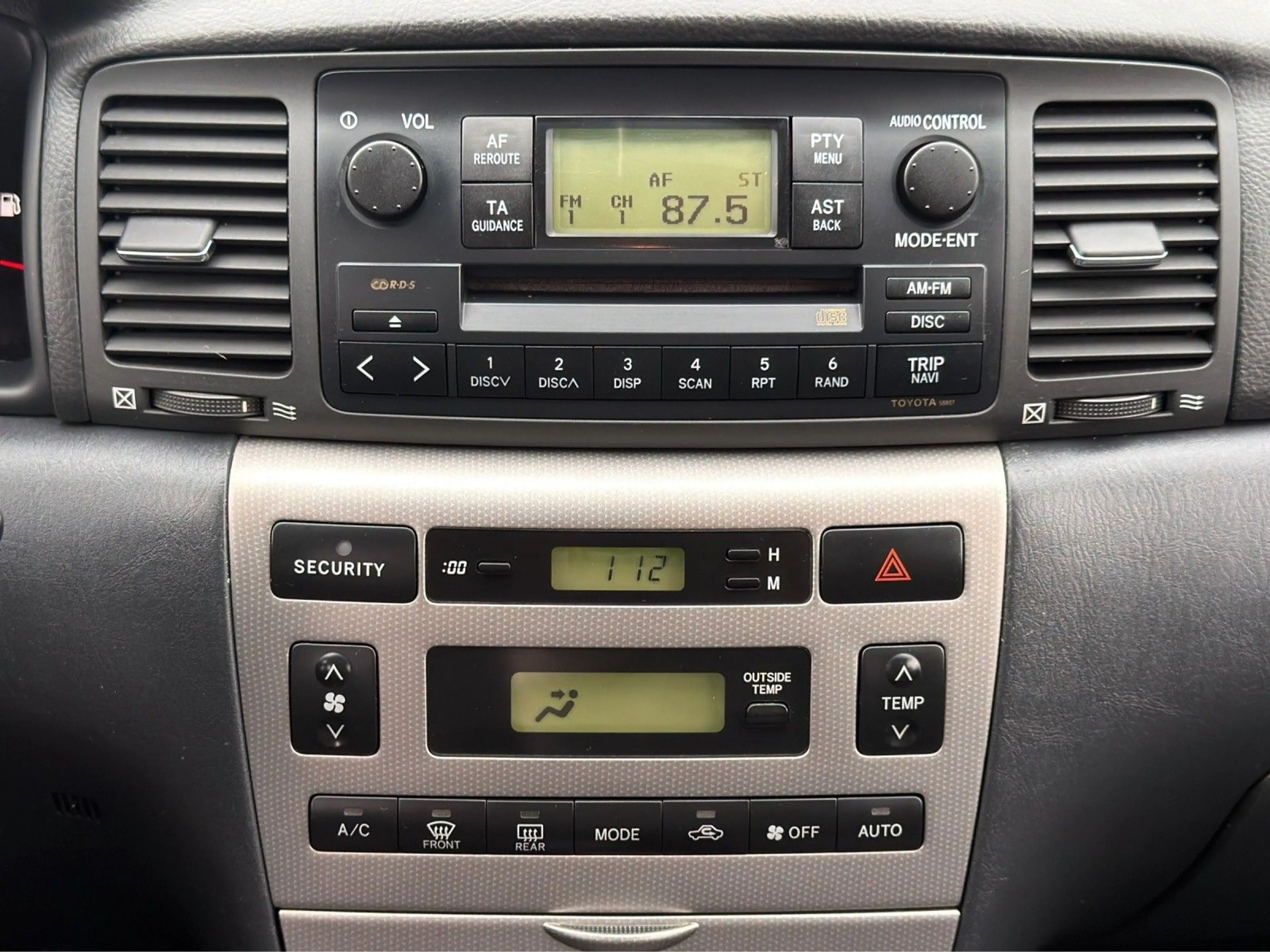 Toyota Corolla 1.6*KLIMAAUTO*TÜV NEU*INSPEKTION NEU* — photo 15
