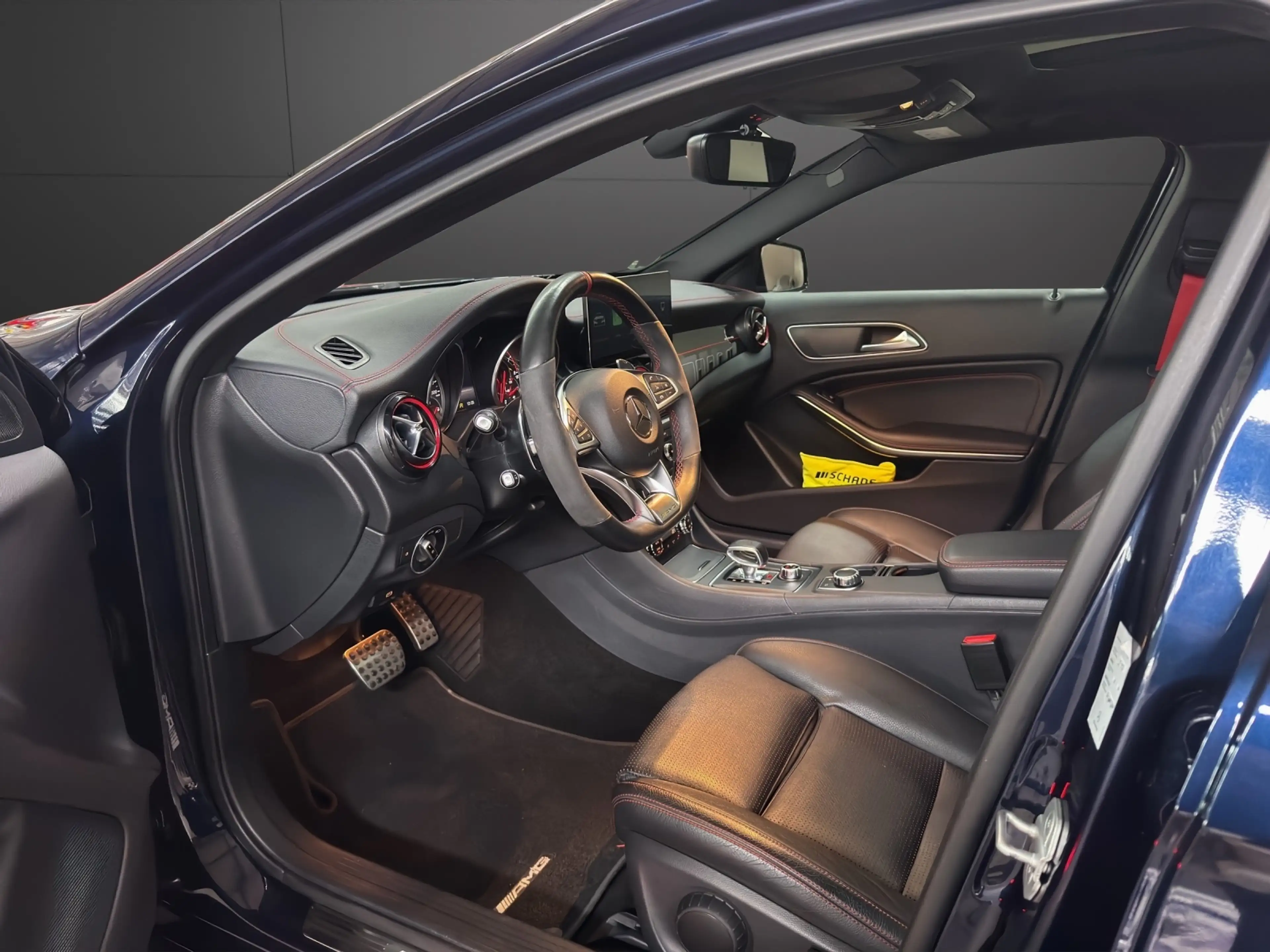 Mercedes-Benz GLA 180 45 AMG 4Matic *Dynamic Plus Paket* — photo 6