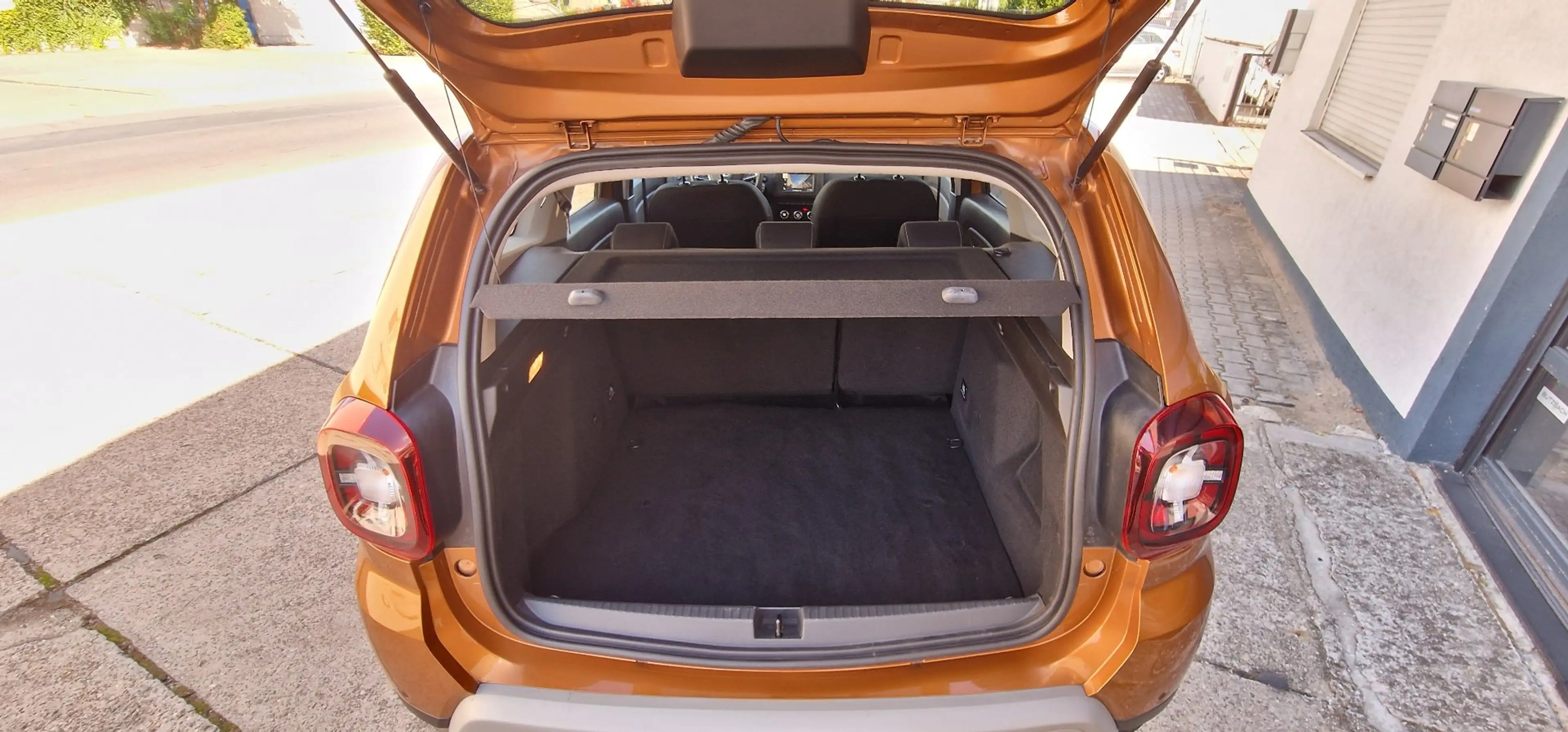 Dacia Duster Prestige — photo 11