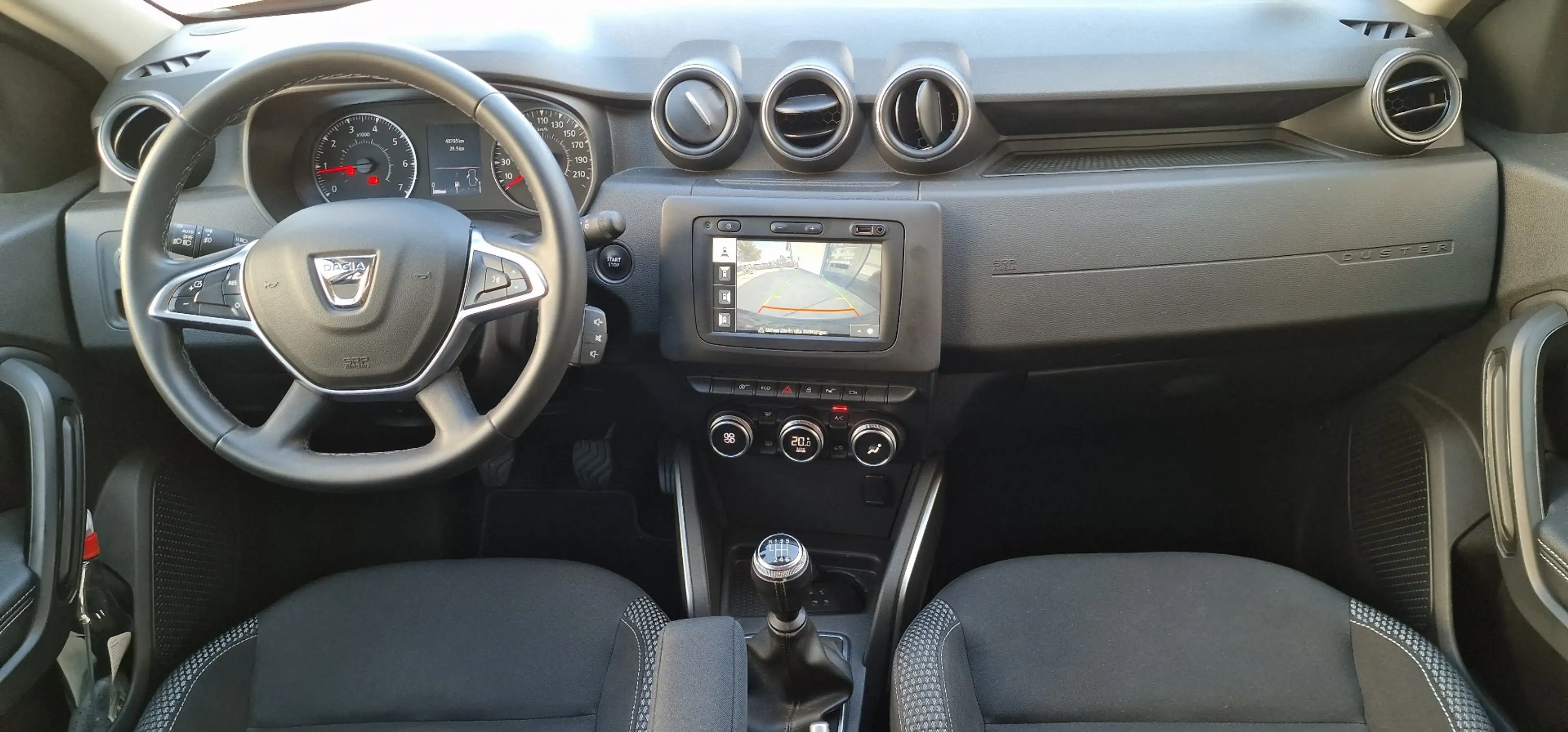 Dacia Duster Prestige — photo 12