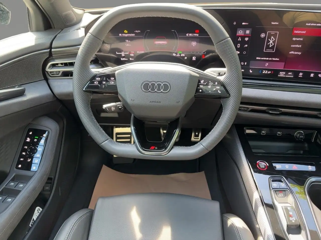Audi A6 e-hybrid quattro AHK B&O HuD LUFT PANO 10