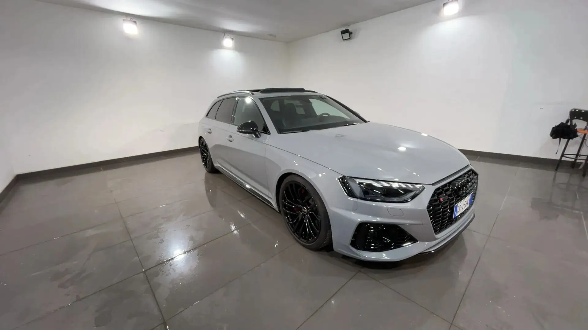 Audi RS4 RS4 Avant 2.9 TFSI quattro Grau - 1