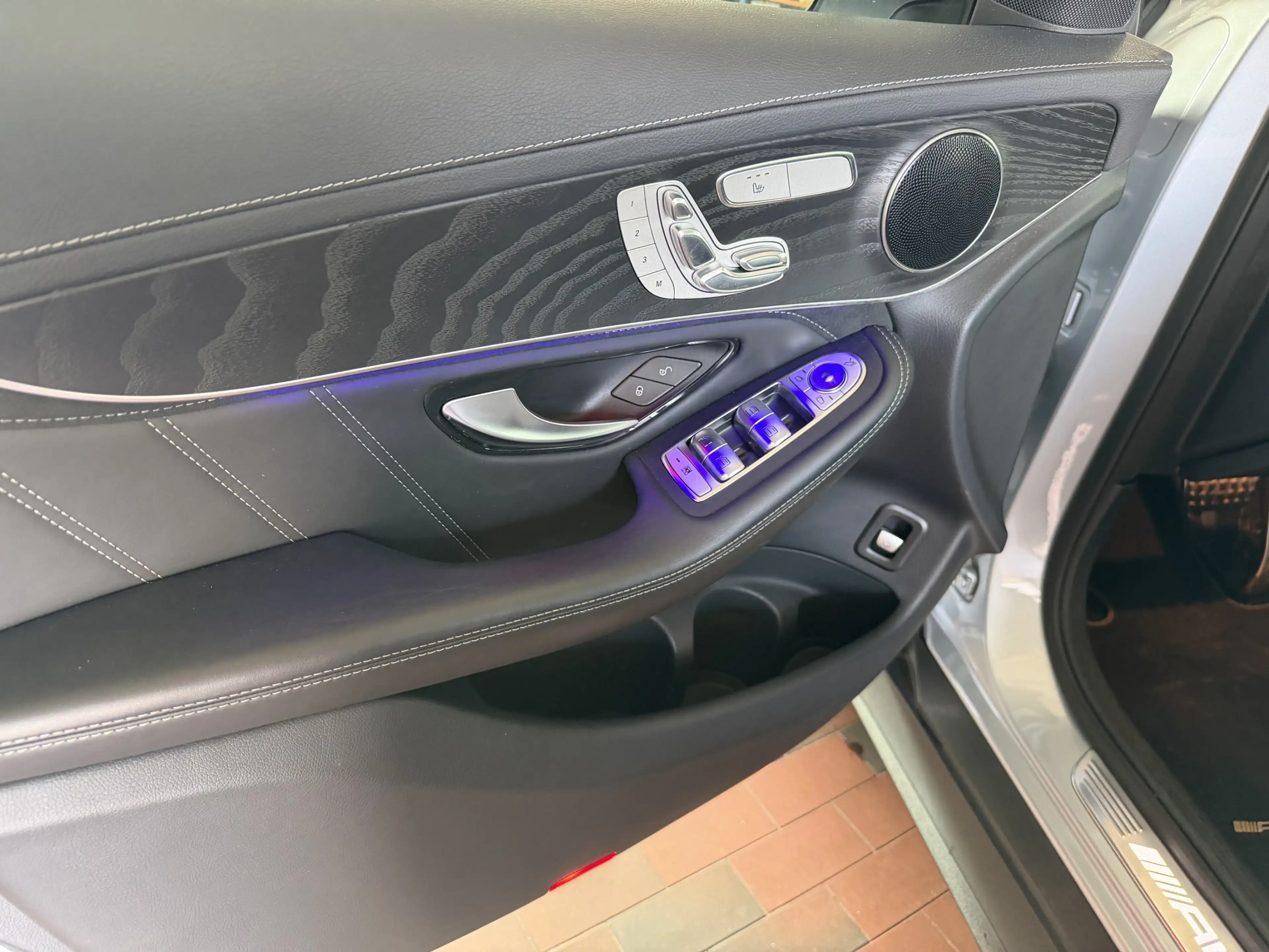 Mercedes-Benz GLC 63 AMG HEADUP+AHK+PANORAMA+MB-GARANTIE+360°K — photo 5