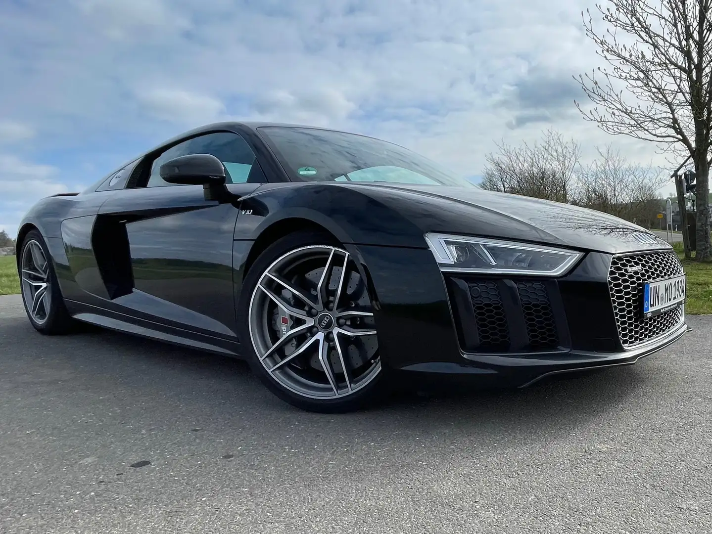Audi R8 R8 V10 plus 5.2 FSI quattro S tronic Schwarz - 1