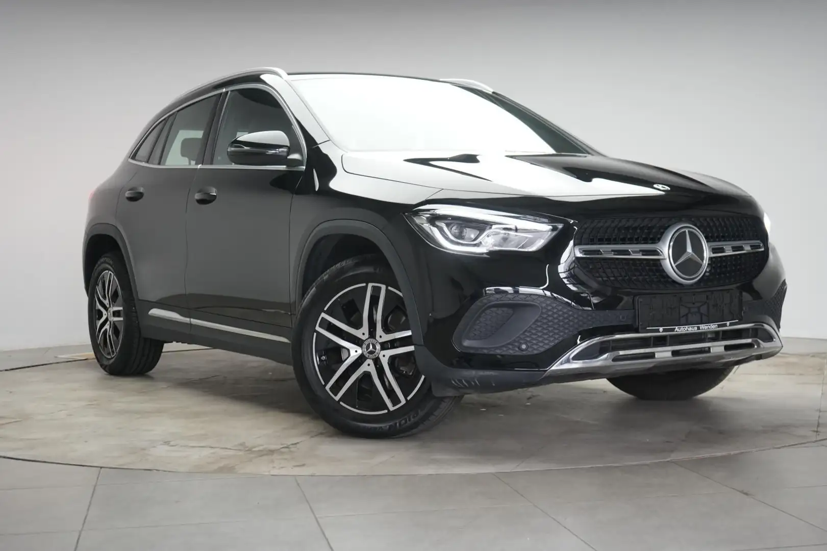 Mercedes-Benz GLA 220 d 8G-DCT Progressive Navi/Temp/Kamera/La Zwart - 1