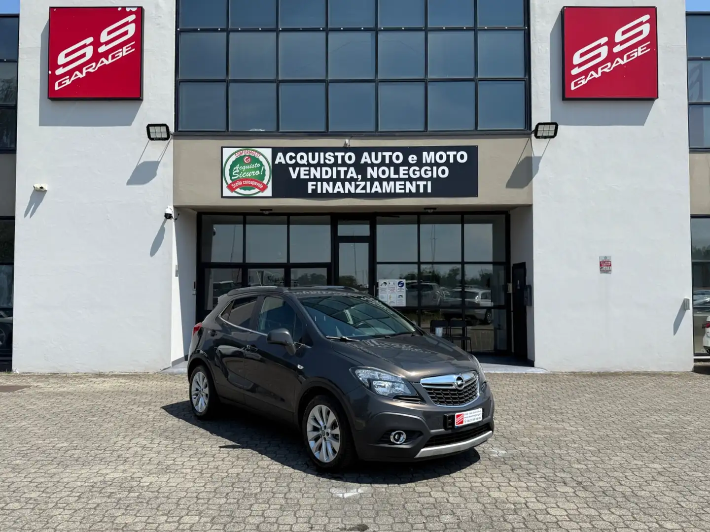 Opel Mokka 1.4 Turbo GPL Tech 140CV 4x2 Cosmo Grijs - 1