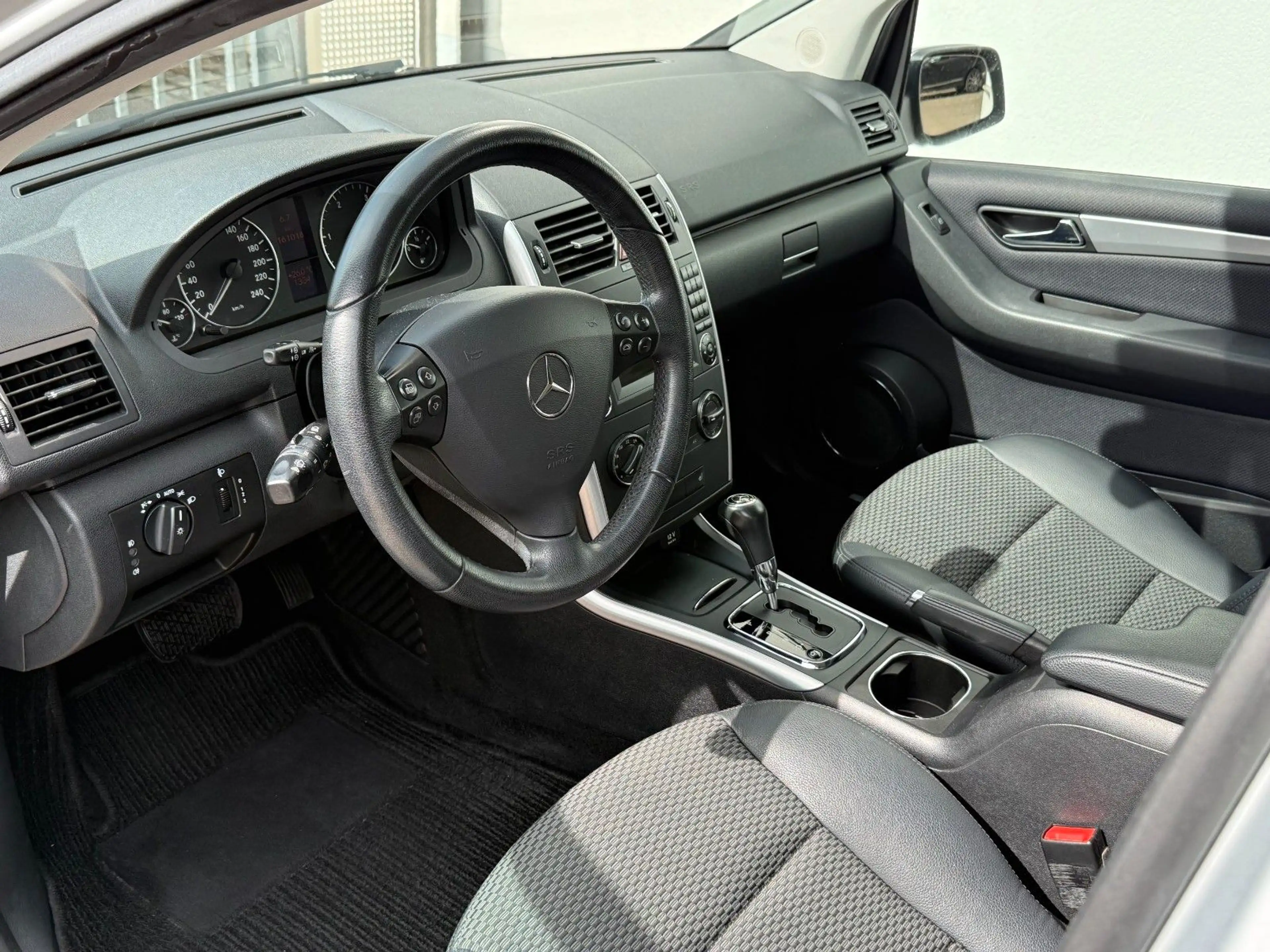 Mercedes-Benz A 180 A A 180 CDI 5-türig TOP-Zustand — photo 5
