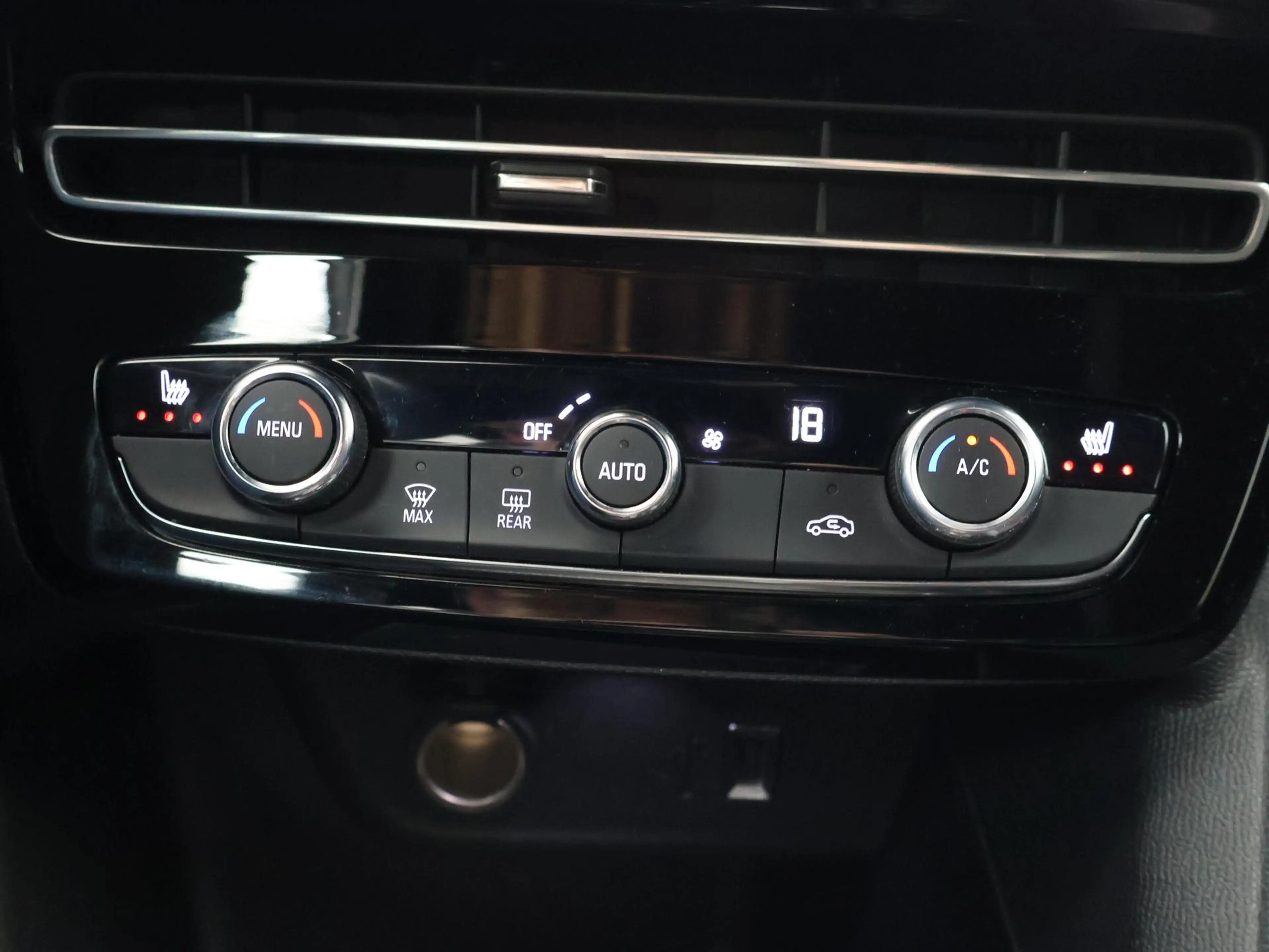 Opel Mokka-E GS LINE 50 KWH 3-FASE + SPORTSTOELEN | CAMERA | ST — photo 30