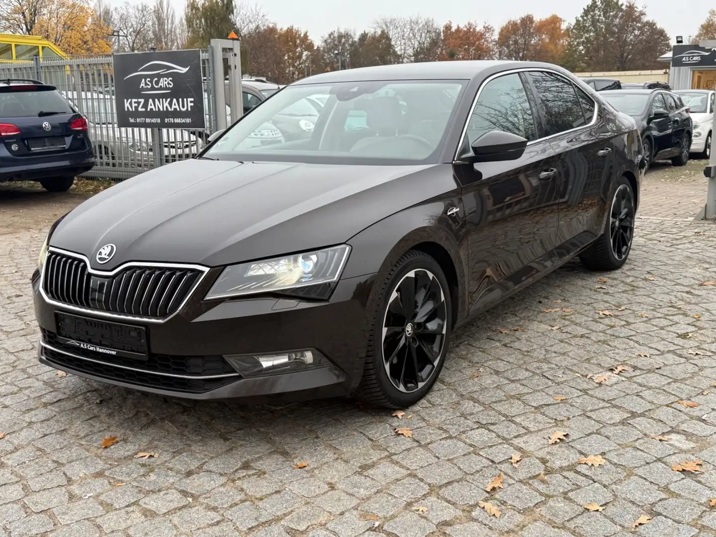 Skoda Superb Lim. L&K*Leder**Vollausst.**LPG Prins** Brun - 2