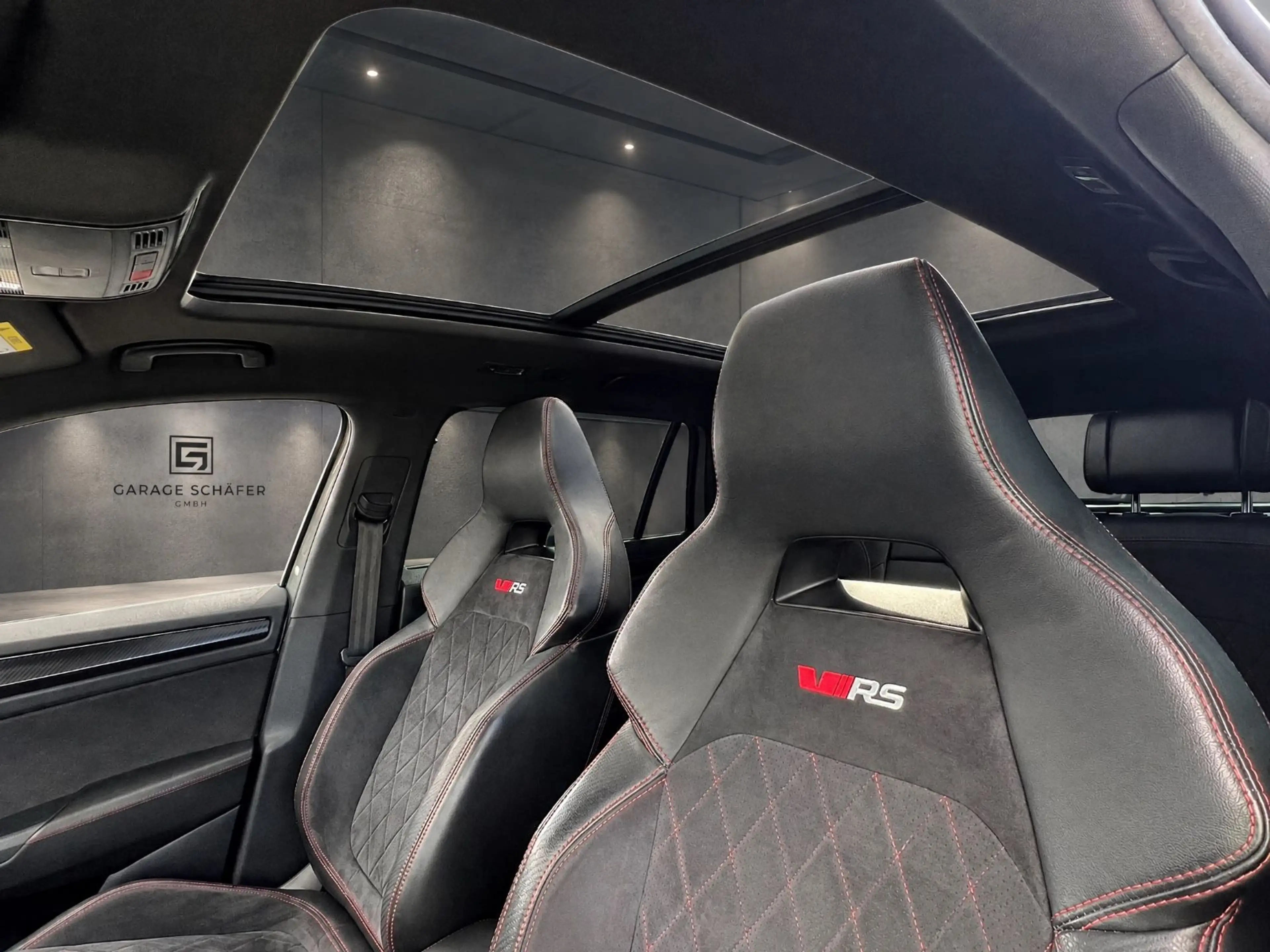 Skoda Kodiaq RS 4x4 Pano Standheizung Memory Canton — photo 11