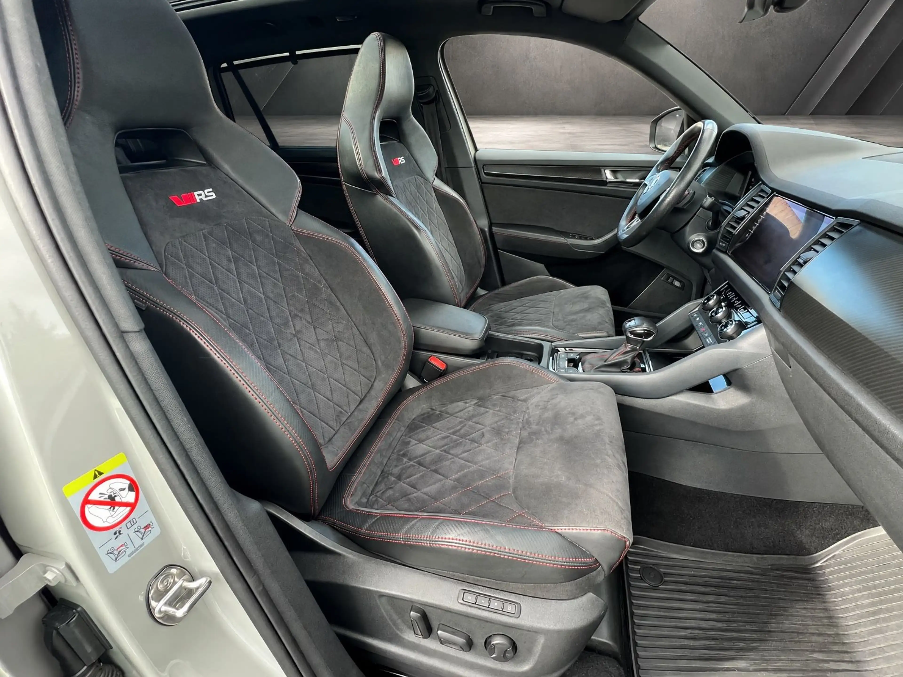Skoda Kodiaq RS 4x4 Pano Standheizung Memory Canton — photo 13