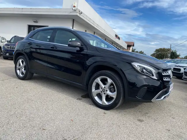 Mercedes-Benz GLA 200 GLA 200 d Sport 4matic auto