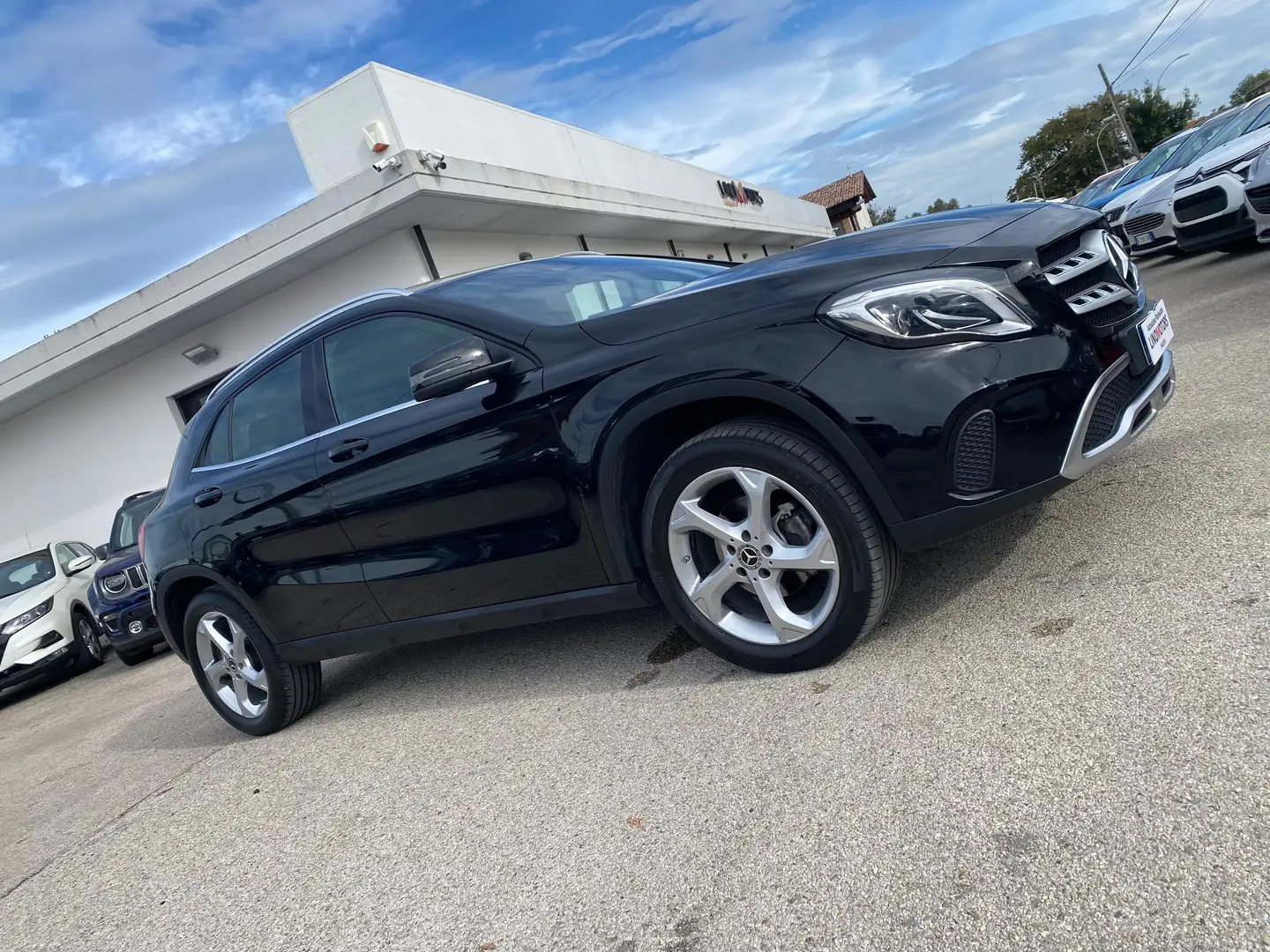 Mercedes-Benz GLA 200 GLA 200 d Sport 4matic auto Zwart - 2