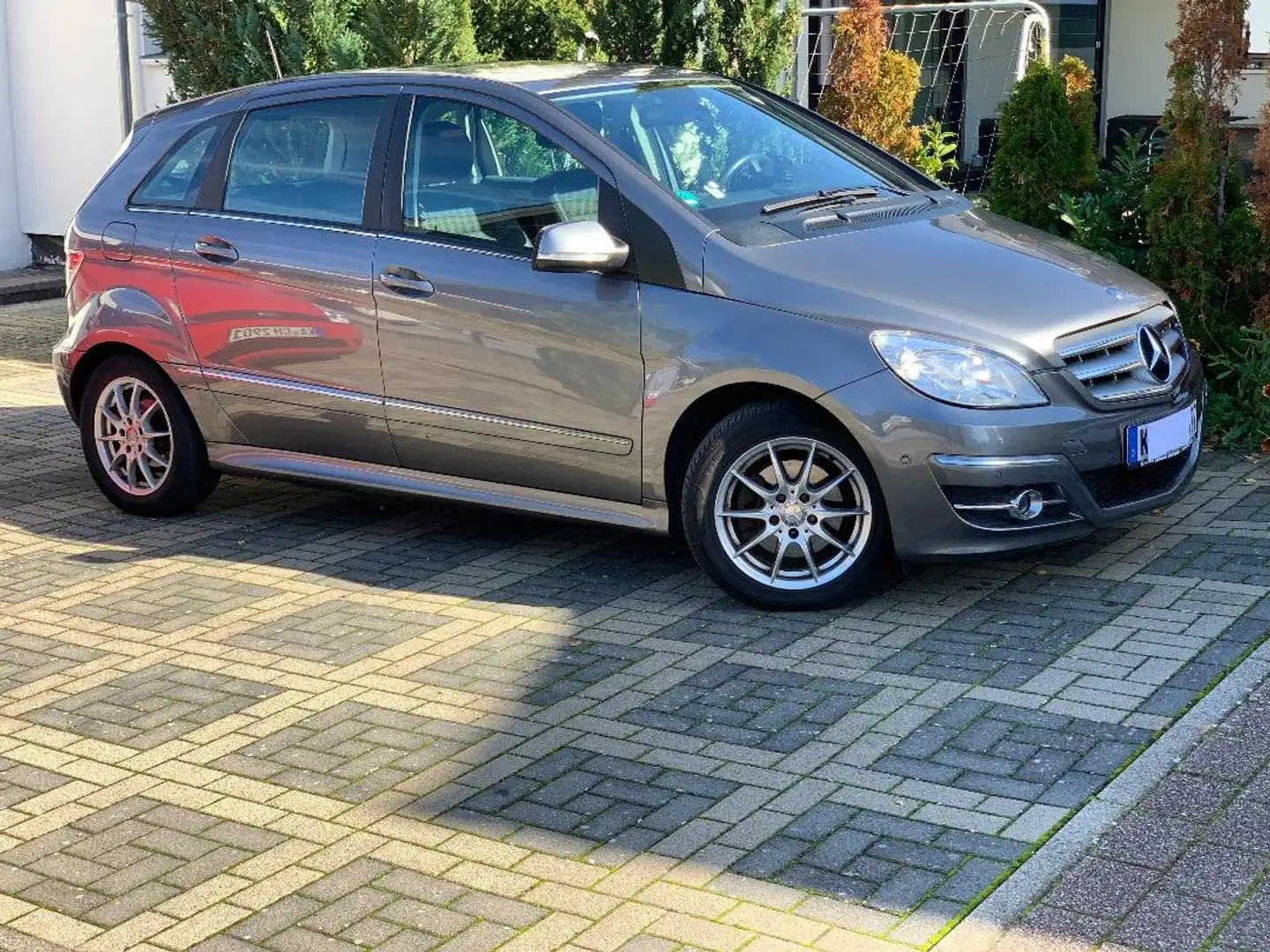 Mercedes-Benz B 200 B 200 CDI Šedá - 2
